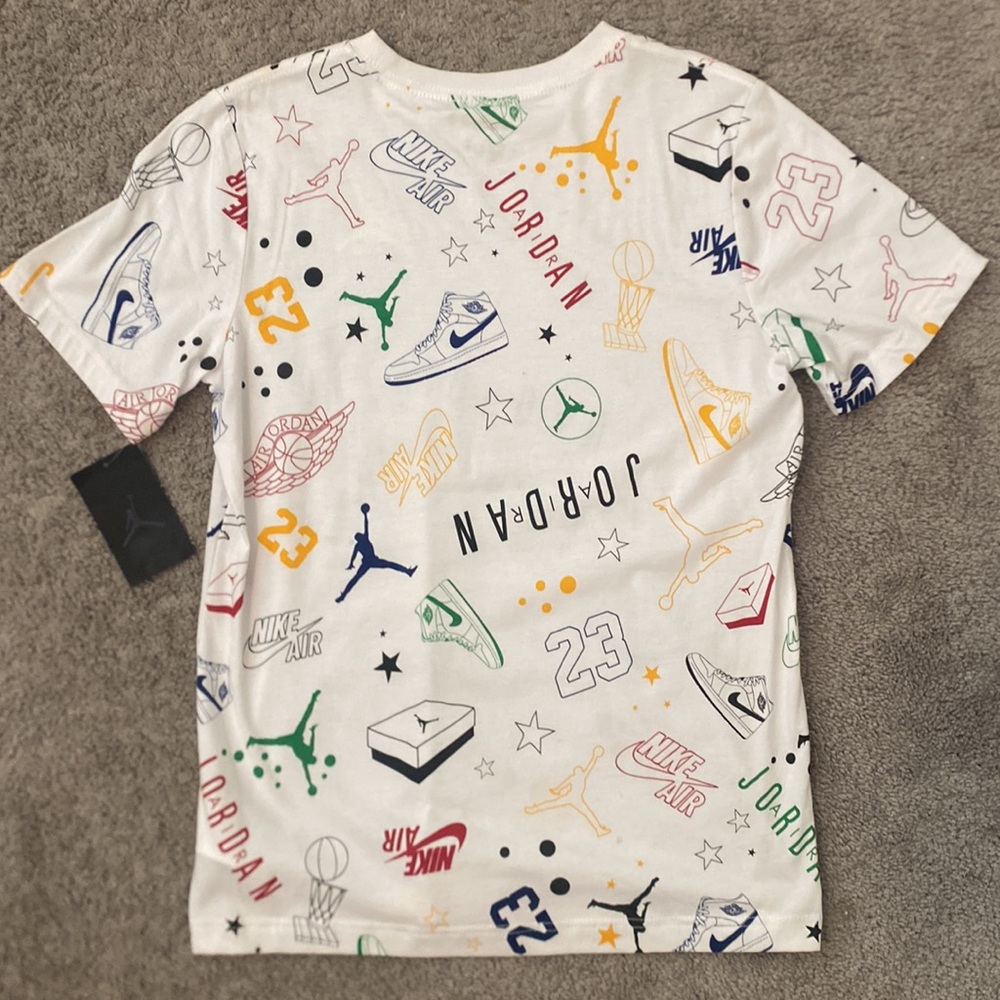 Nike Air Jordan Graphic T-Shirt - Picture 2 of 2